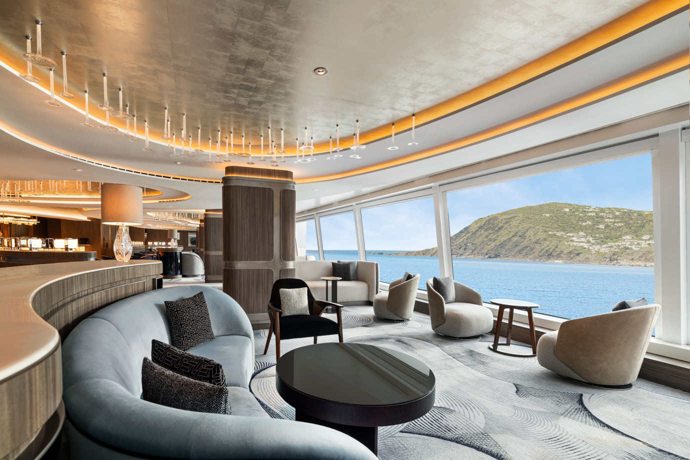 The ocean-facing Horizons onboard Allura