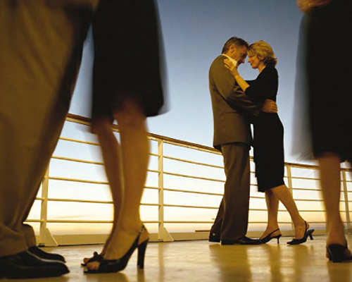 Princess Cruises - Discovery Princess - Music & Dancing .png