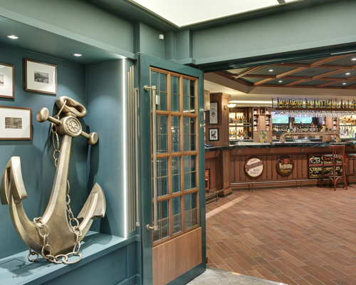 MSC Cruises MSC Meraviglia Brass Anchor Pub 1.jpg