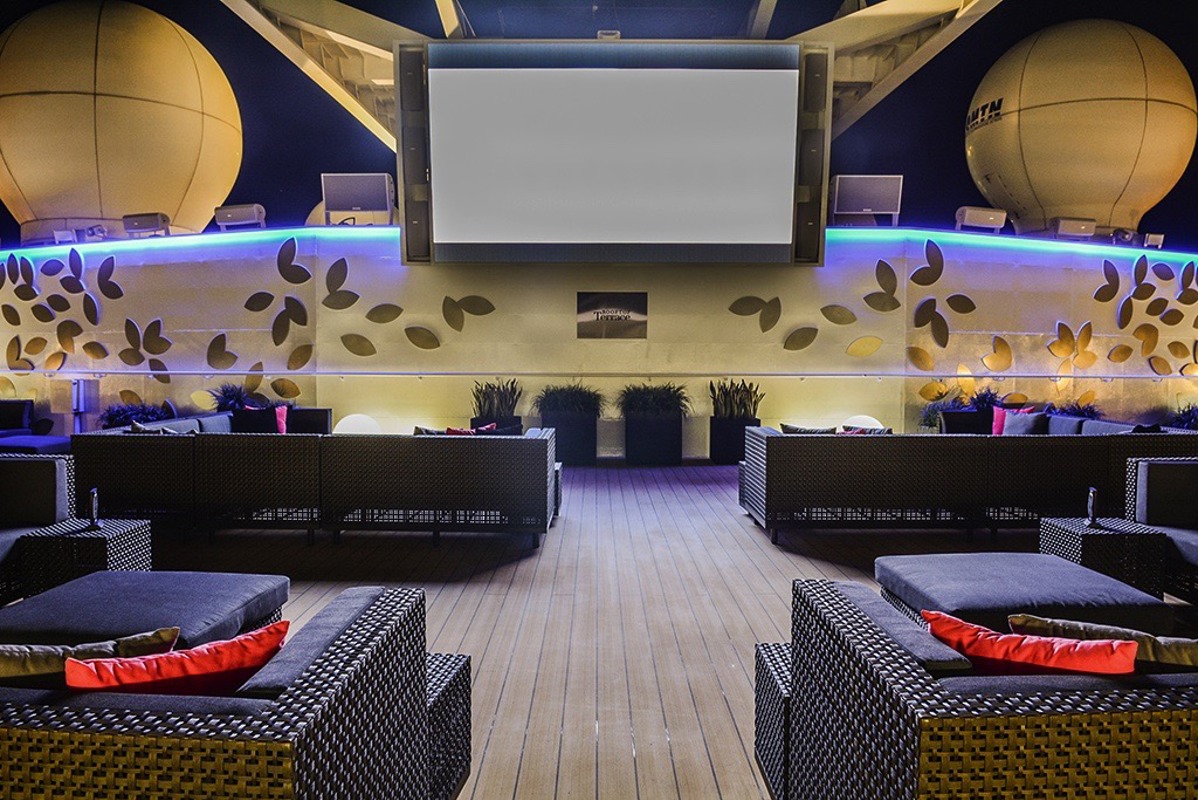 Celebrity Cruises Rooftop Terrace 5.jpg