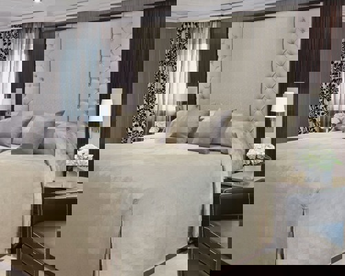 RSSC Seven Seas Navigator Master Suite 1.jpg