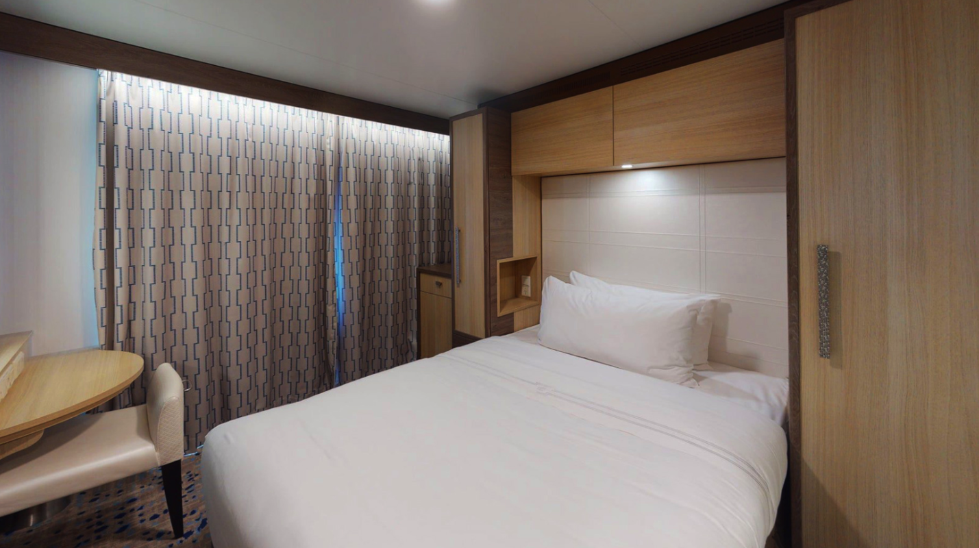 RCI ODYSSEY Studio Ocean View Balcony.png