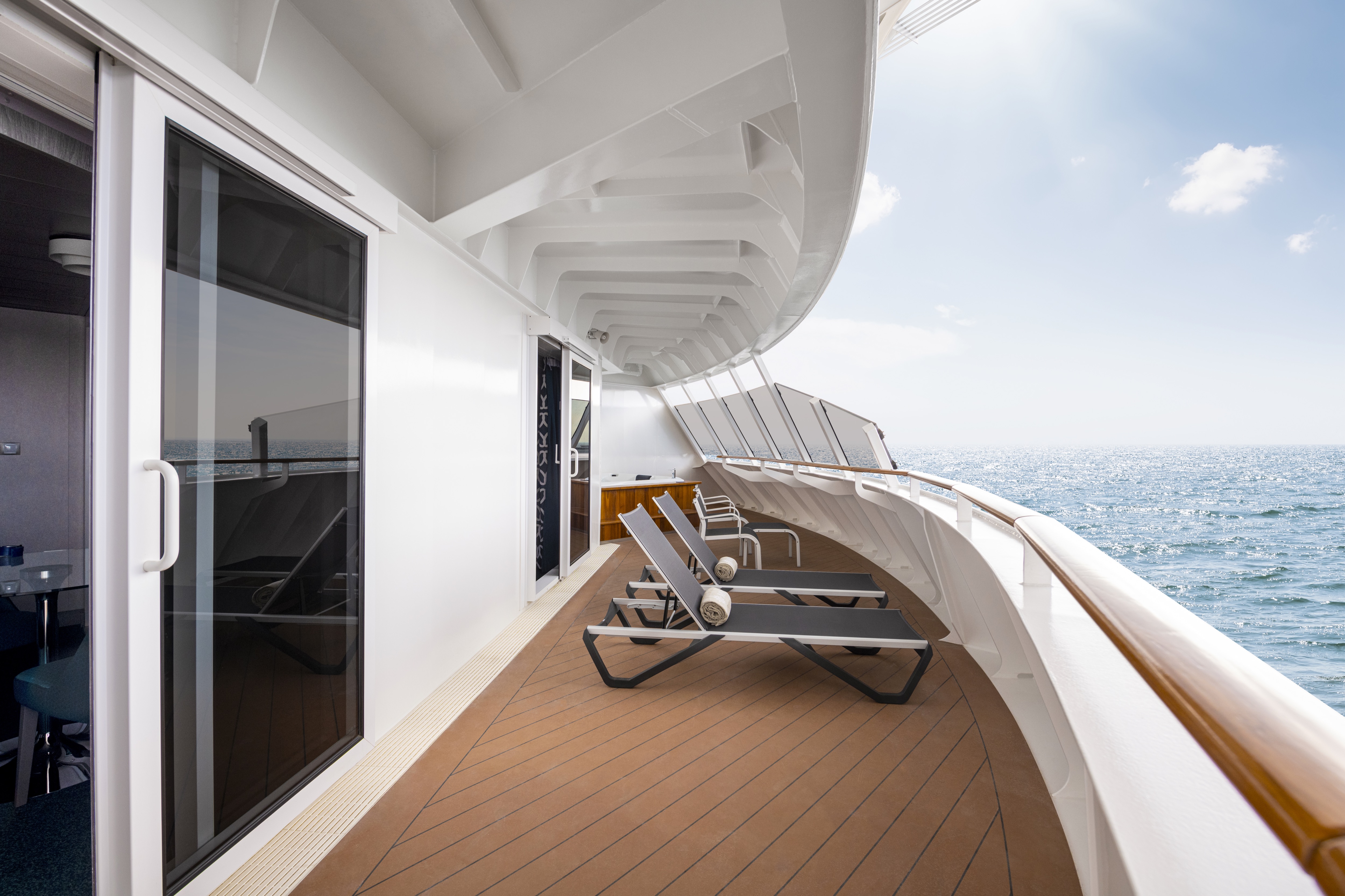 Grand Suite Aurea with Terrace and Whirlpool