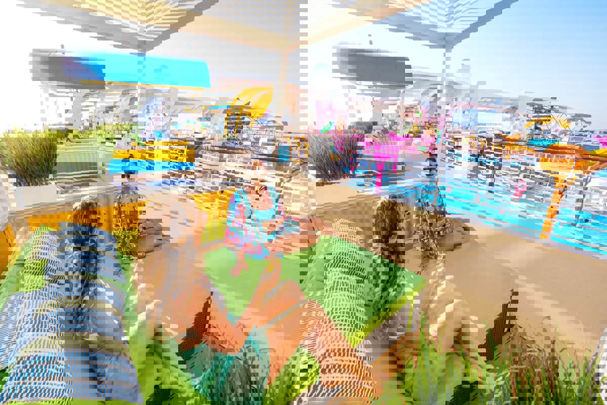 RCI Wonder of the Seas Sun Deck.jpg.jpg