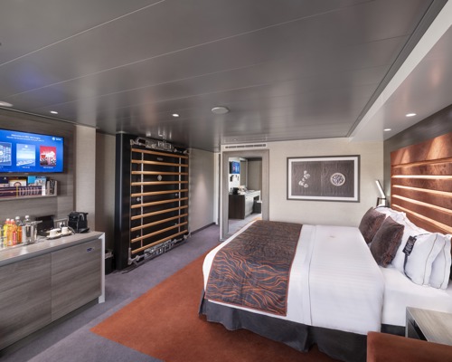 MSC Cruises MSC Meraviglia YC Deluxe Suite 2.jpg
