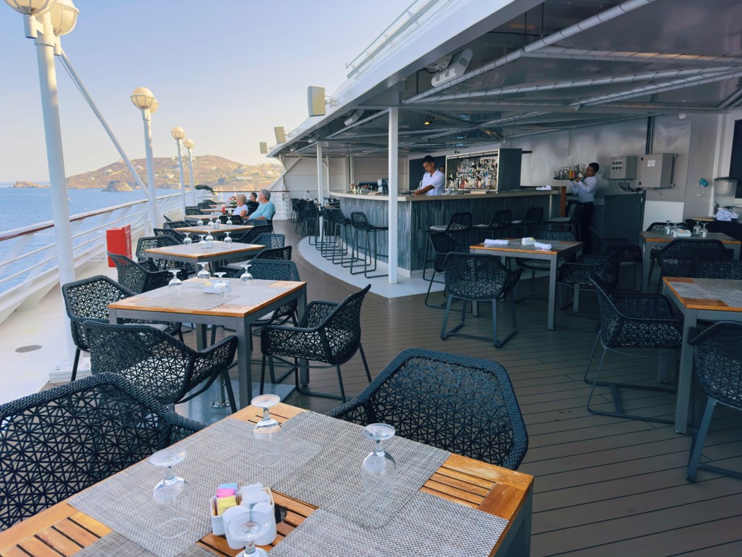 Azamara - Sunset Bar.jpg