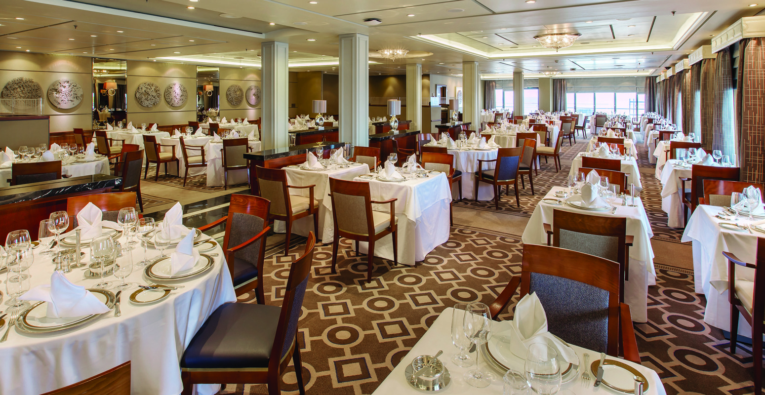Cunard - Queen Mary 2 - Princess Grill Restaurant 1.jpg