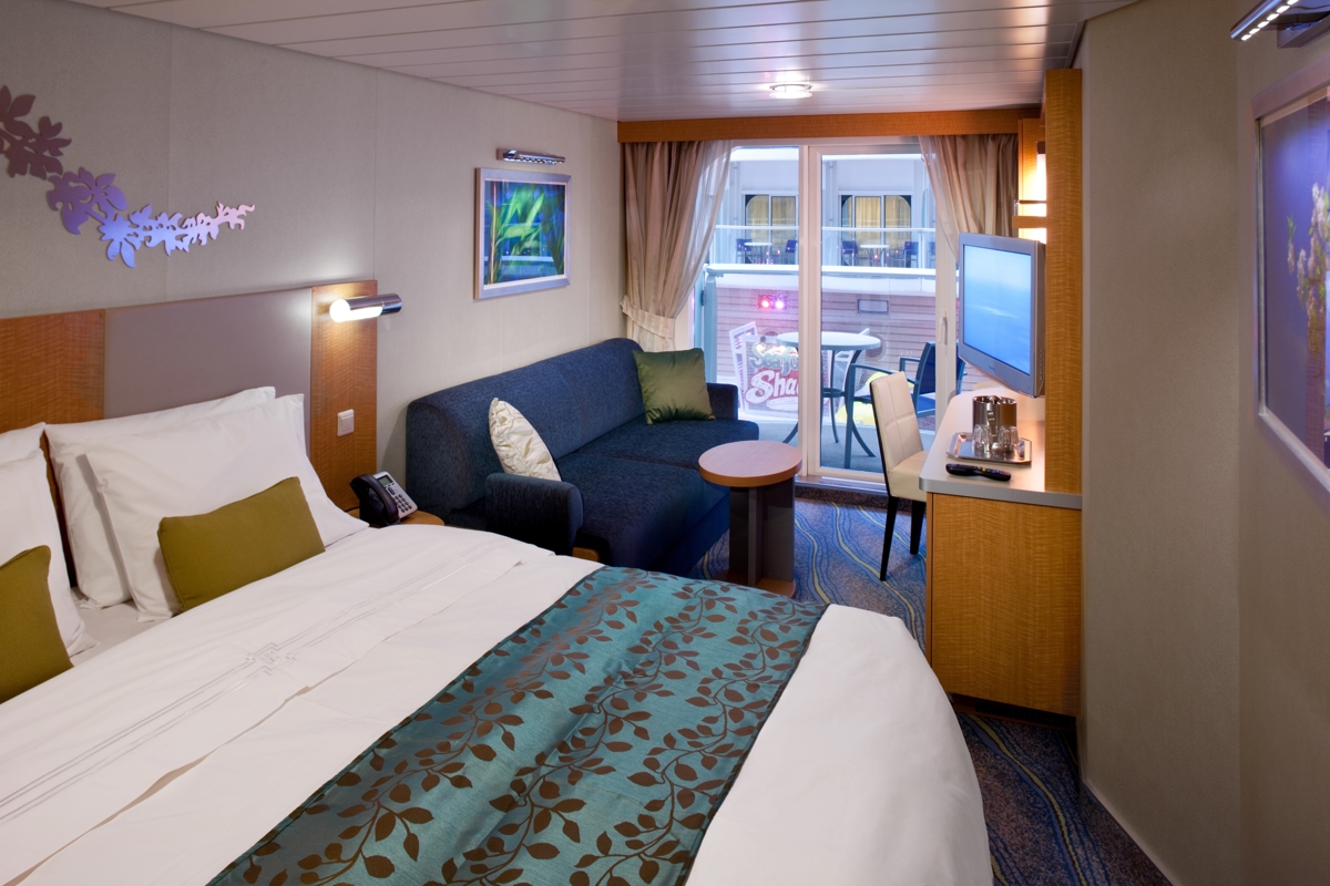 Royal Caribbean International Oasis of the seas accommodation Boardwalk Balcony.jpg