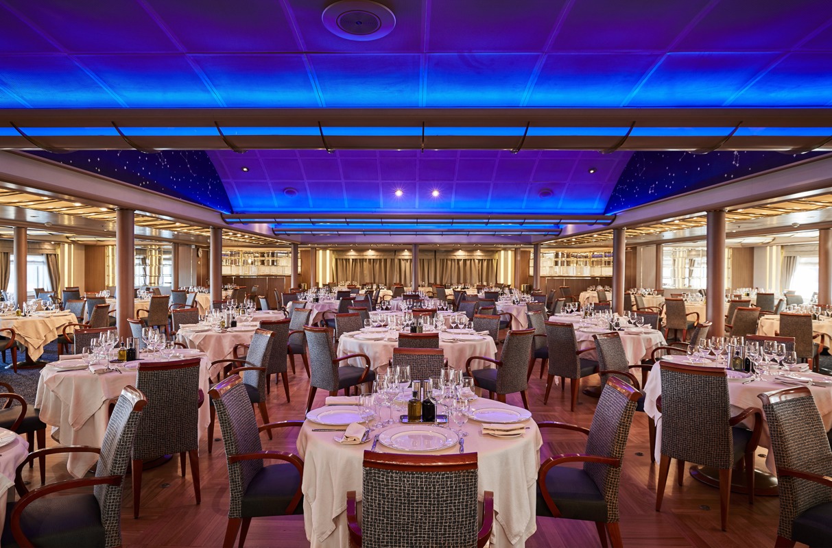 Silversea SILVER CLOUD The Restaurant 0.jpg