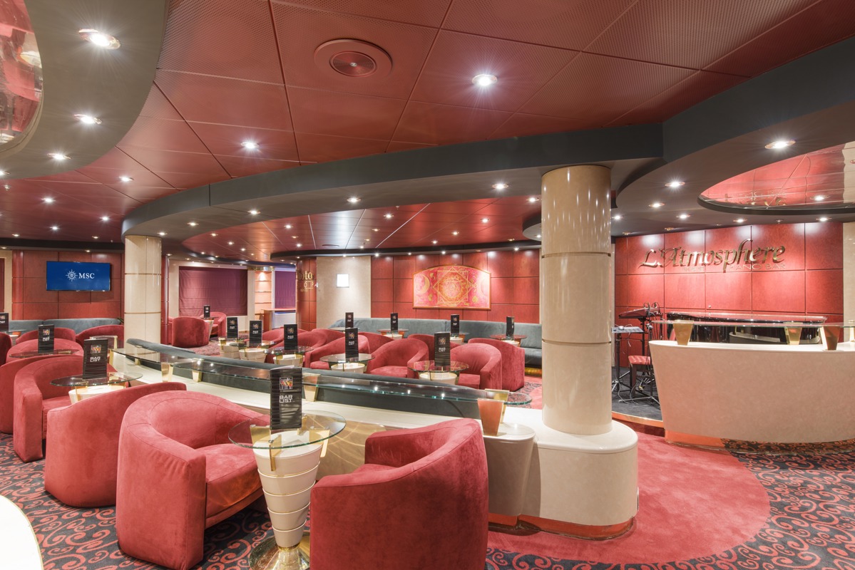 MSC Cruises MSC Lirica L'Atmosphere Piano Bar 2.jpg