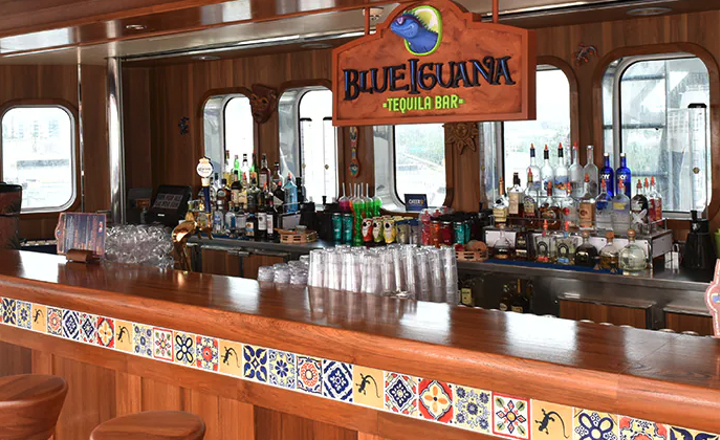 Bluelguana Tequila Bar