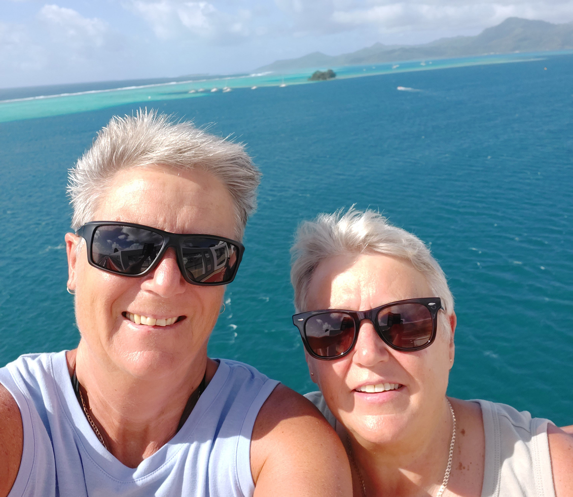 Couple, Selfie at sea