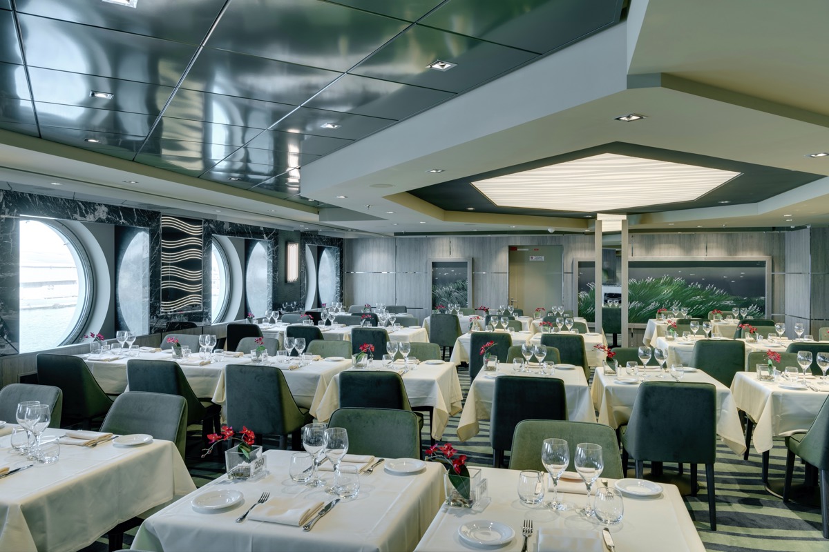 MSC Cruises MSC Bellissima Posidonia Restaurant 2.jpg