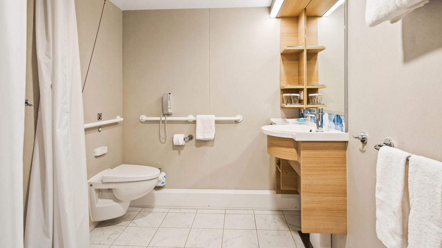 RCI Wonder of the Seas Interior with Virtual Balcony Accessible 1.jpeg