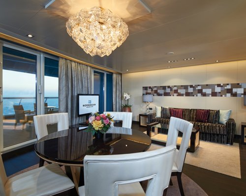 NCL Norwegian Escape The Haven Deluxe Owner's Suite with Large Balcony 3.jpeg