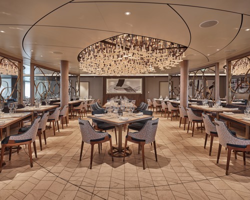 SILVERSEA Silver Endeavour The Restaurant 2.jpg