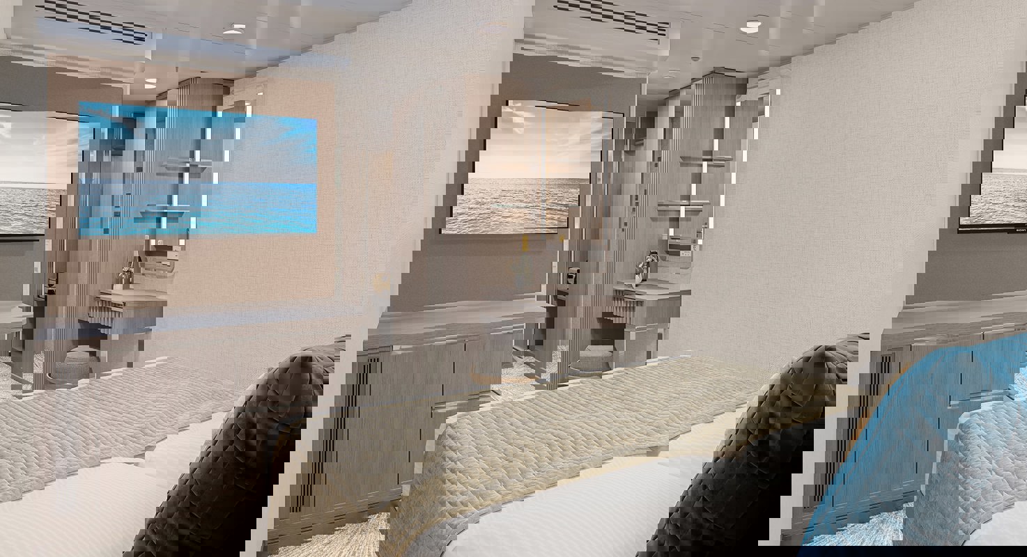 Norwegian Prima - Solo Inside 2.jpg