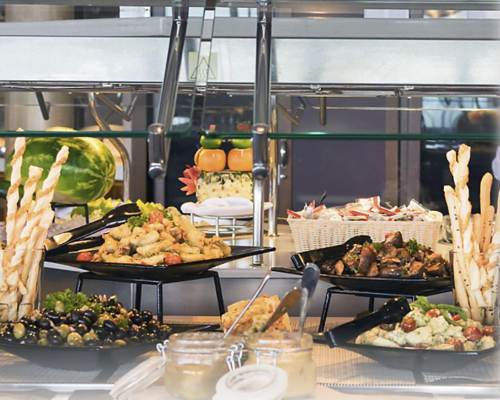 RCI Wonder of the Seas Solarium Bistro Restaurant.png