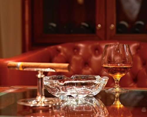 Silversea Cruises - Silver Cloud - The Connoisseur's Lounge.jpg