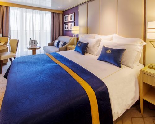 Cunard Queen Mary 2 Accommodation Club Balcony.jpg