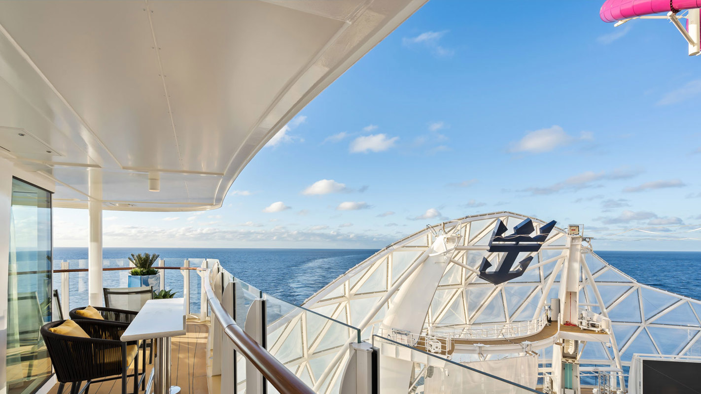 RCI Wonder of the Seas AquaTheater Suite with Large Balcony 2 Bedrooms 2.jpeg