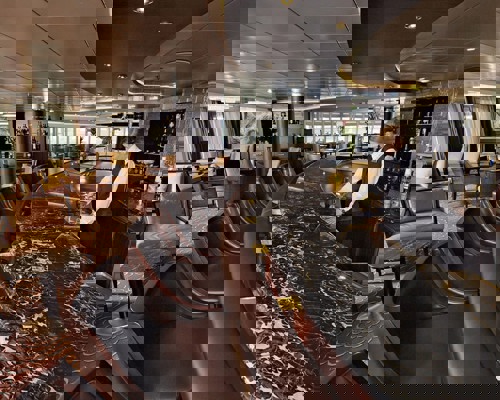 Regent Seven Seas Cruises - Seven Seas Mariner - Horizon Lounge.jpg