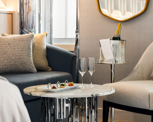 Oceania Cruises A-Class Penthouse Suite 3.jpg