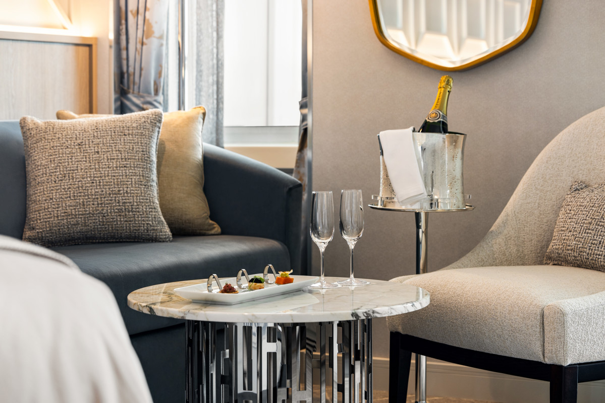 Oceania Cruises A-Class Penthouse Suite 3.jpg