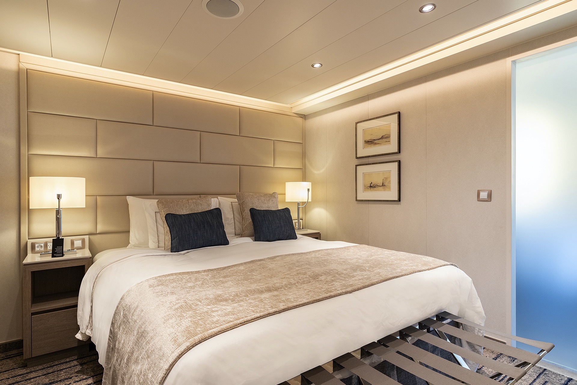Silver Suite