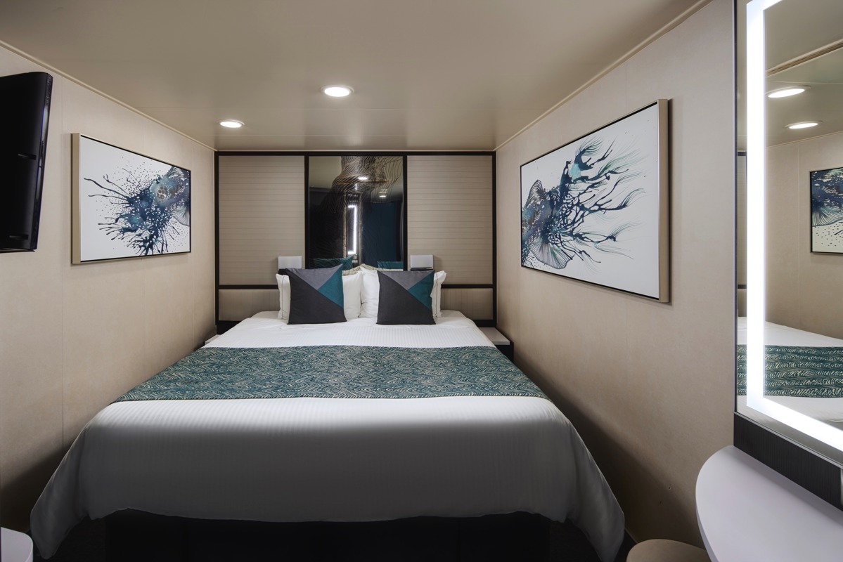 NCL Norwegian Jewel Family Inside.jpeg