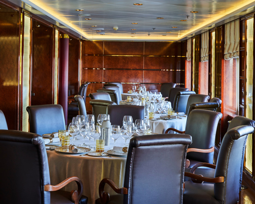 Silversea Cruises - Silver Cloud - La Dame.jpg