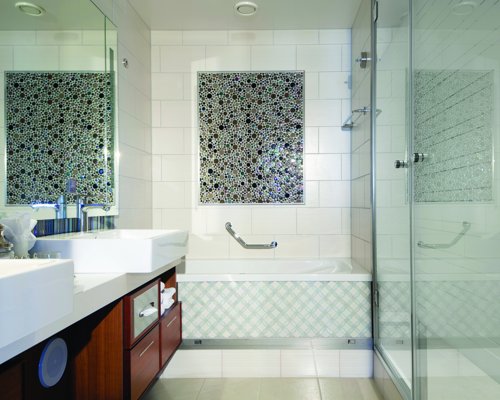 NCL Pride of America Owner's Suite with Large Balcony 5.jpeg