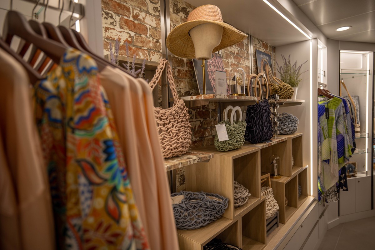 Azamara - The Journey Shop, Credit. Tim Faircloth.jpg