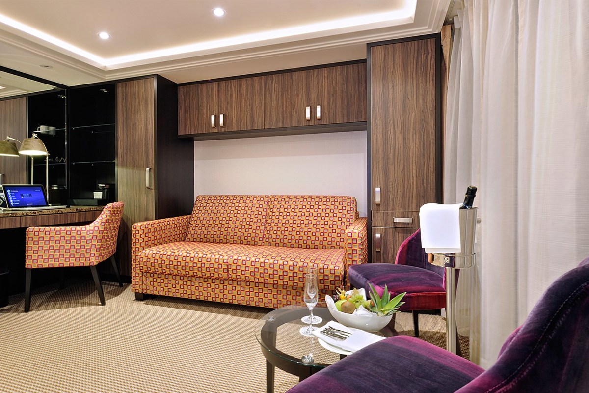 AmaWaterways AmaMora Accommodation Suite 3.jpg