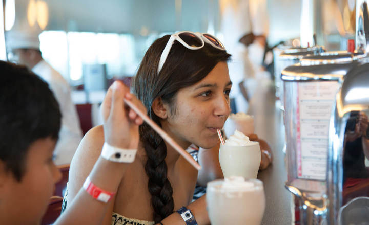 Johnny Rockets® Express