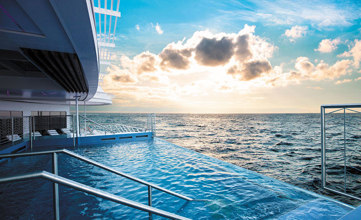 Infinity-Edge Plunge Pool