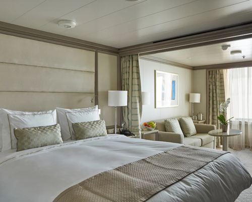 Silversea Cruises - Silver Moon - Vista Suite.png