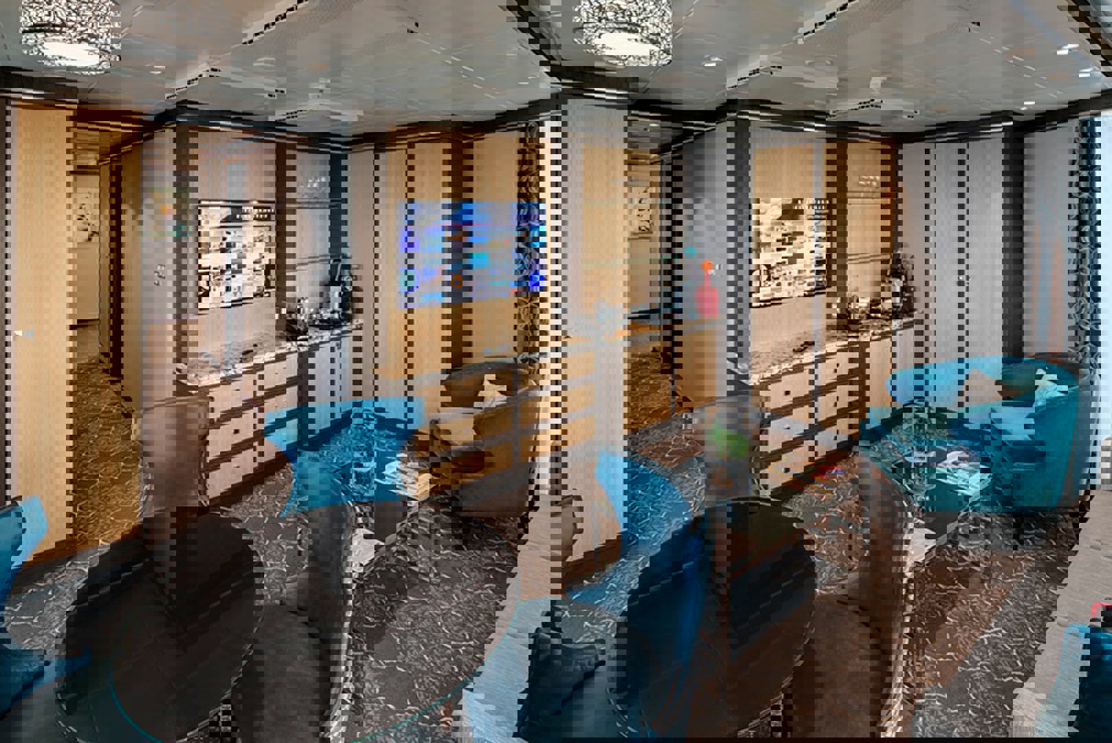 AquaTheatre Suite with Large Balcony - 2 Bedroom