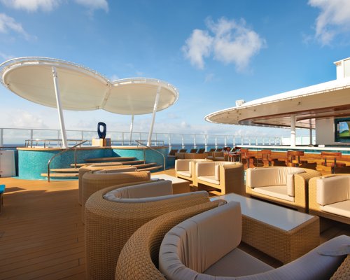 NCL Norwegian Escape Vibe Beach Club.jpeg