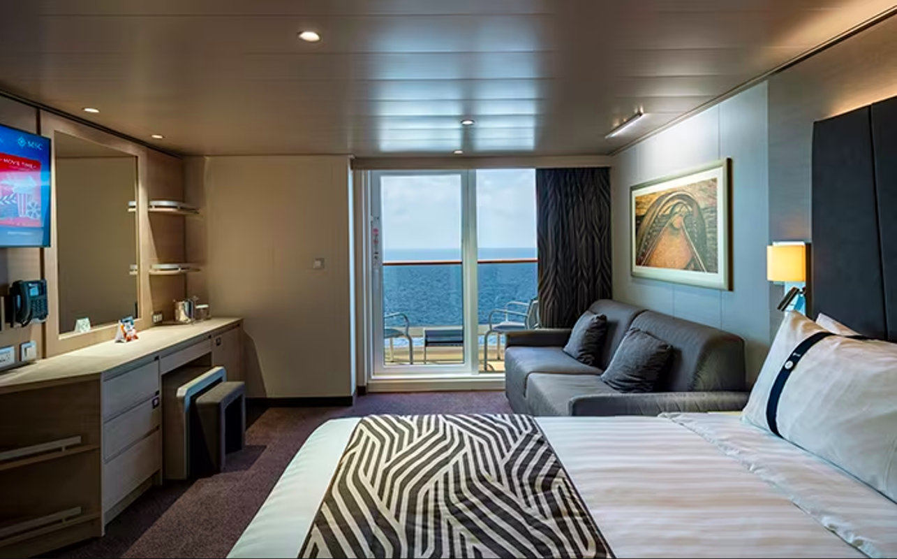 MSC Cruises MSC World America Premium Suite Aurea 2.png