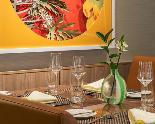 Seabourn Odysee Class - The Colonnade 3.jpg