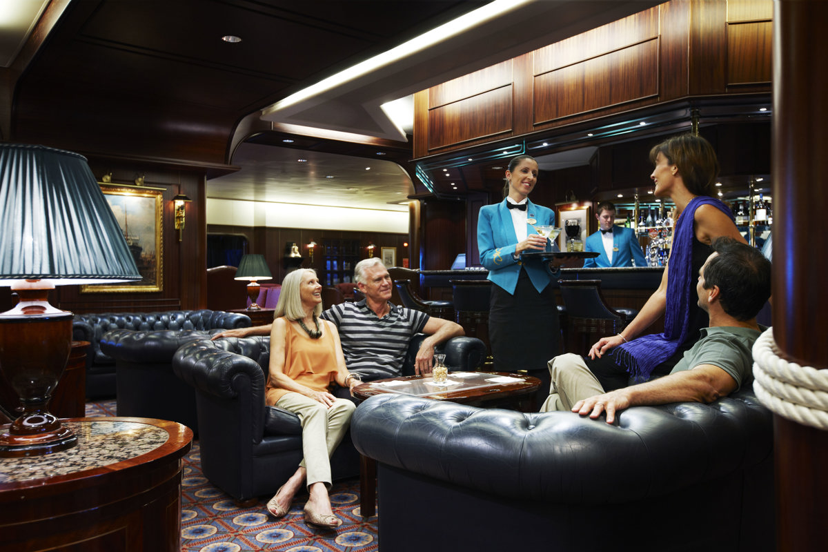 Princess Cruises Grand class Ruby Princess Wheelhouse Bar.jpg