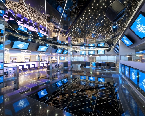 MSC Cruises MSC Magnifica Disco 0.jpg