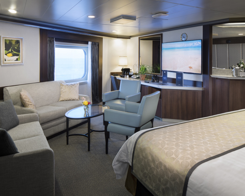 Holland America Nieuw Amsterdam Neptune Spa Suite 4.jpg