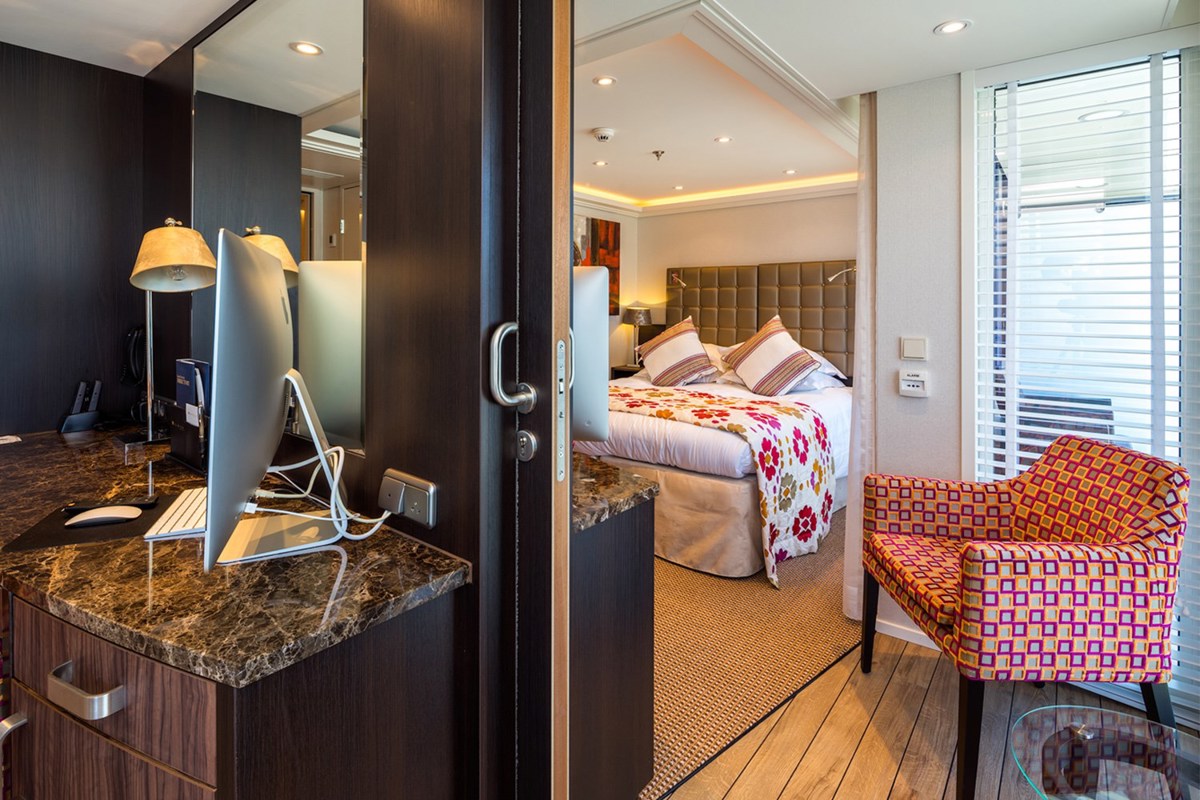 AmaWaterways AmaLea Accommodation Category BA 2.jpg