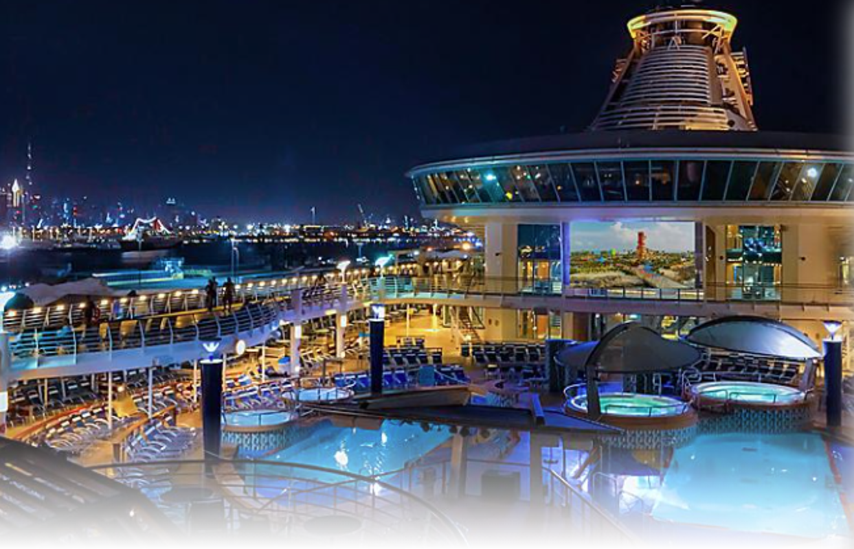 RCI Jewel of the Seas Outdoor Film Nights.png