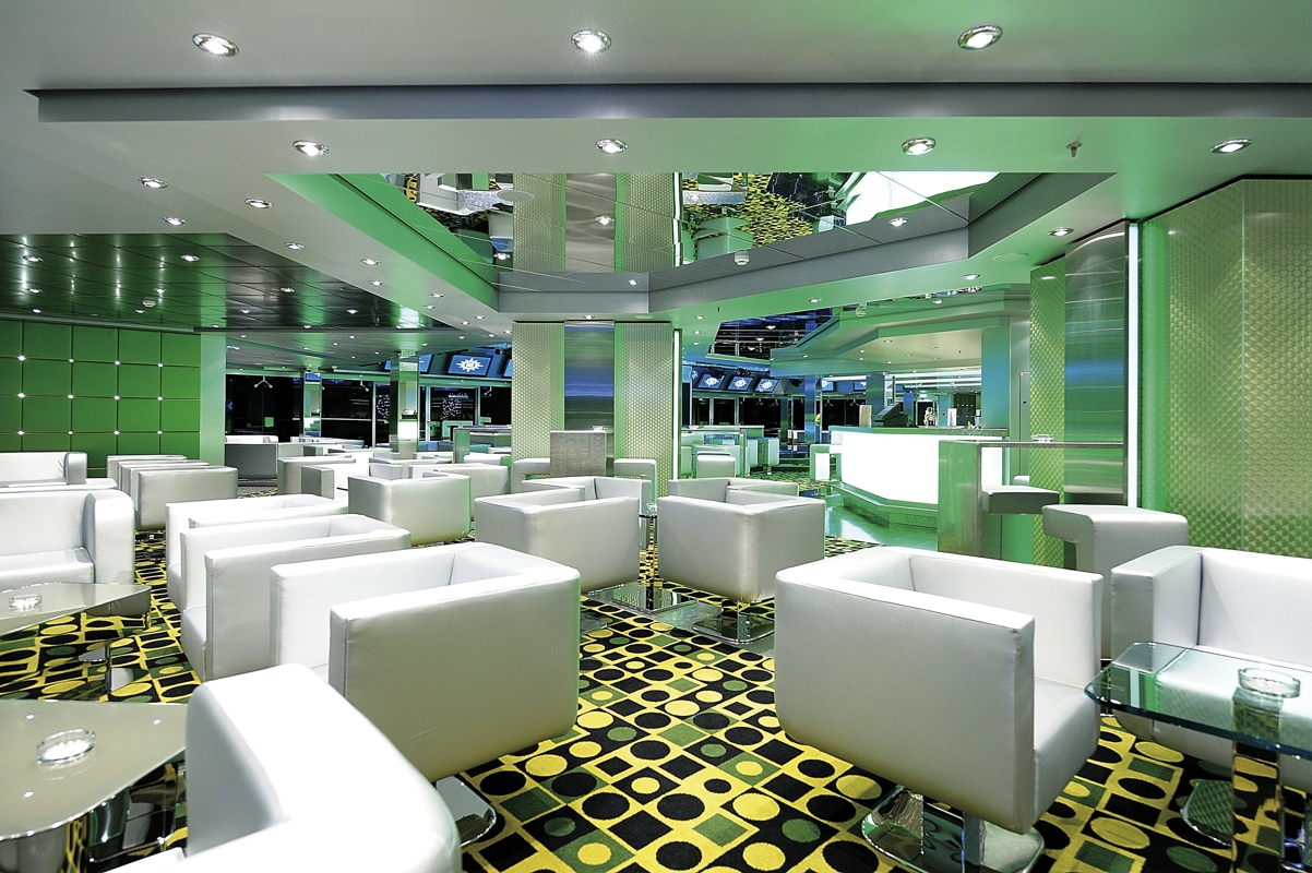 MSC Cruises MSC Poesia Disco 1.jpg
