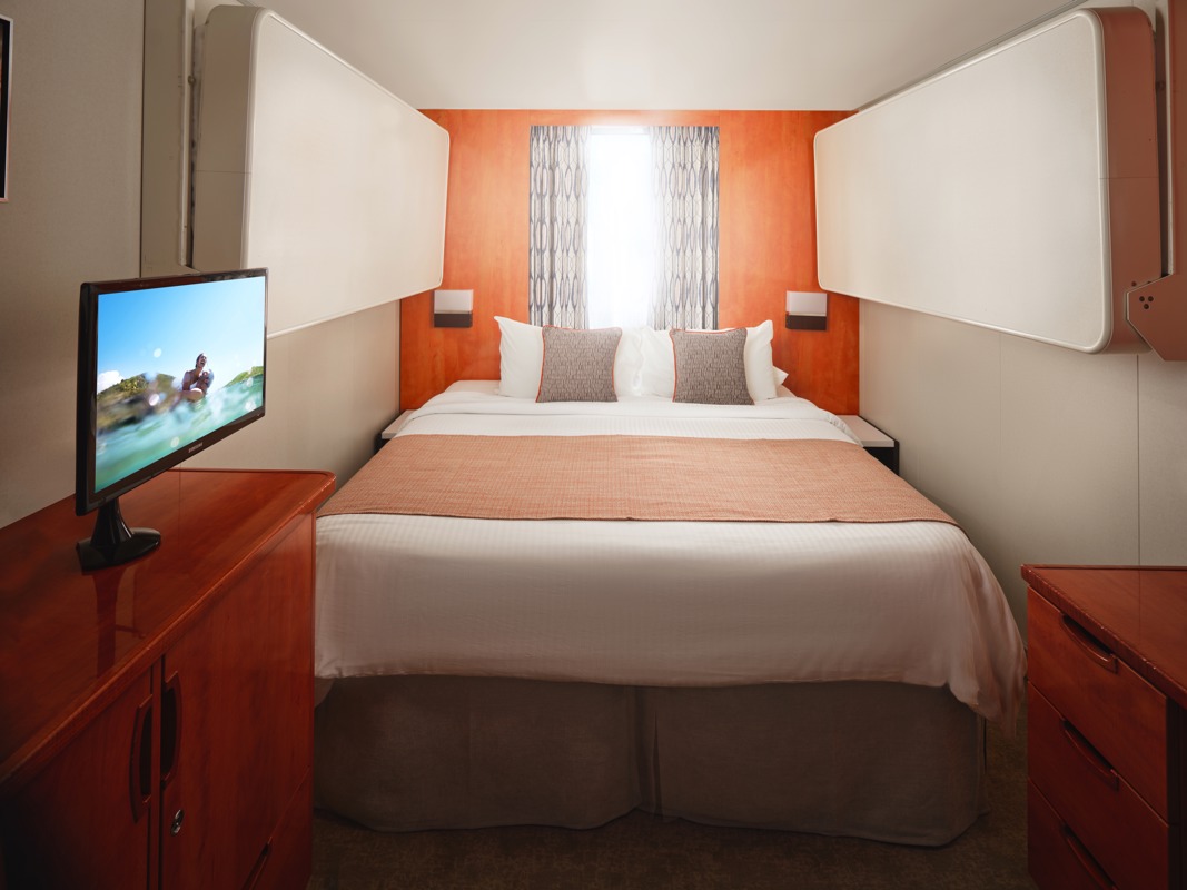 NCL Pride of America 1-Bedroom Obstructed View Family Suite 1.jpeg