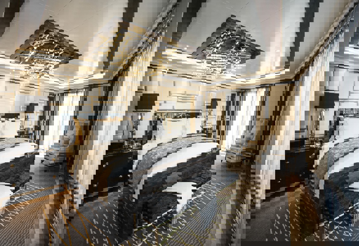 Regent Seven Seas EXPLORER Regent Suite 2.jpg