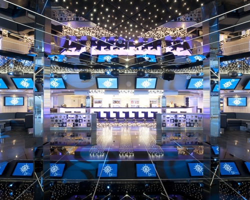 MSC Cruises MSC Magnifica Disco 1.jpg